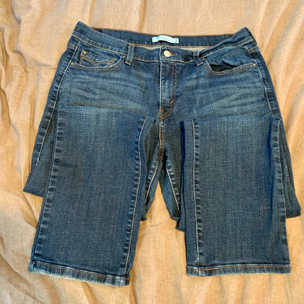 Women’s Levi’s 505 straight leg jeans. 12 M.